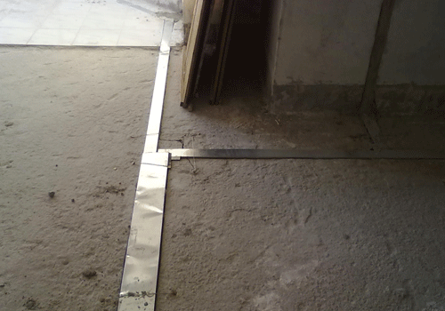 暖氣片管道保護(hù)